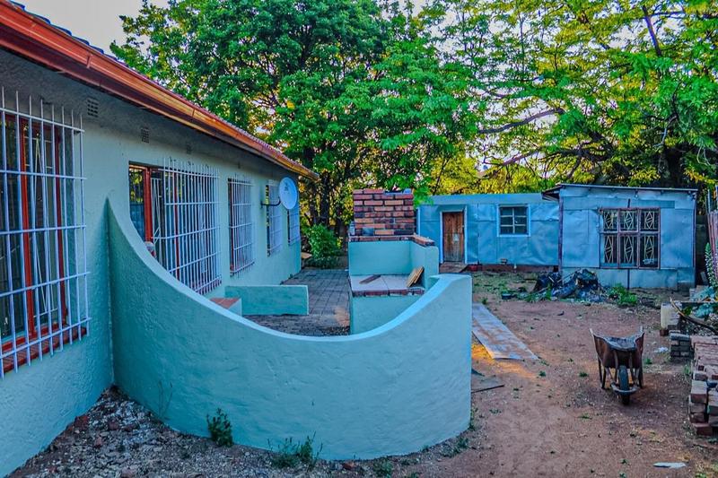 5 Bedroom Property for Sale in Birch Acres Gauteng