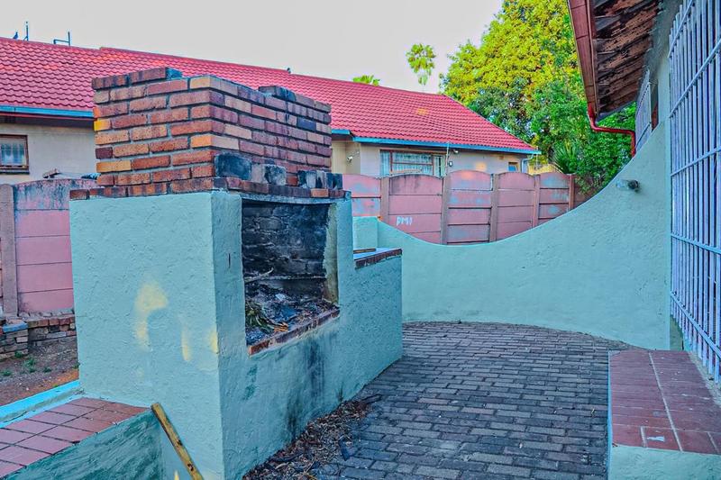 5 Bedroom Property for Sale in Birch Acres Gauteng