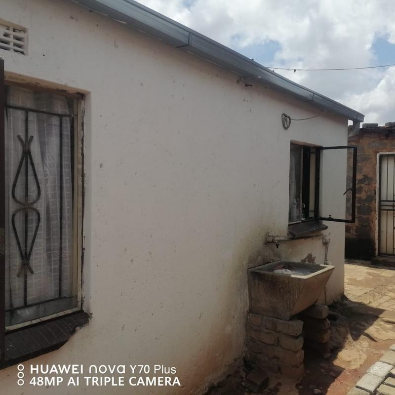 4 Bedroom Property for Sale in Tembisa Central Gauteng