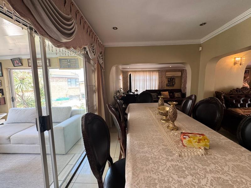4 Bedroom Property for Sale in Albertsdal Gauteng