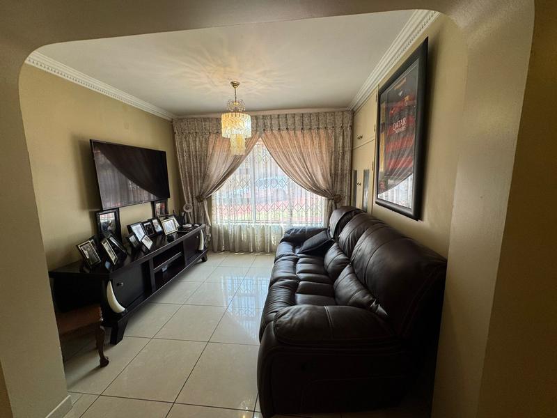 4 Bedroom Property for Sale in Albertsdal Gauteng