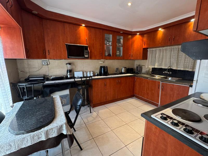 4 Bedroom Property for Sale in Albertsdal Gauteng