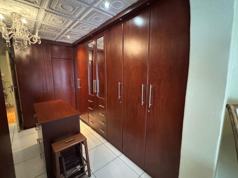 4 Bedroom Property for Sale in Albertsdal Gauteng