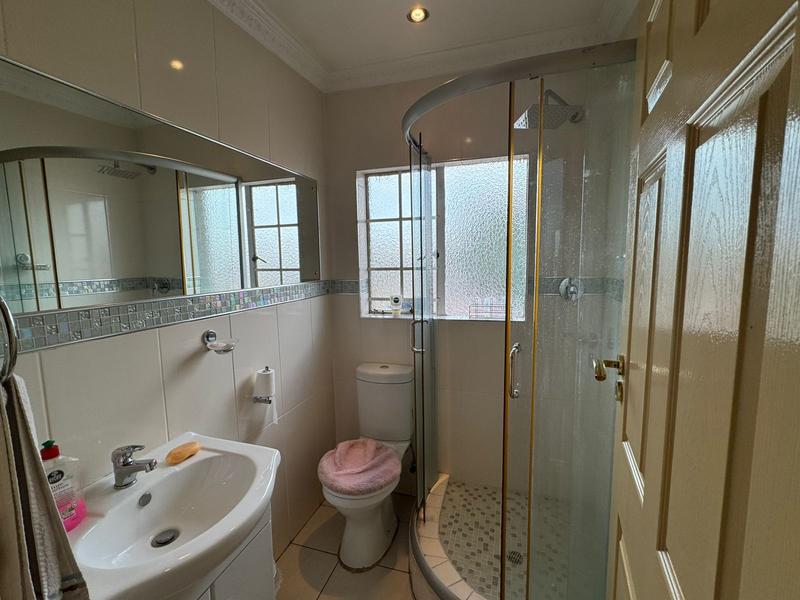 4 Bedroom Property for Sale in Albertsdal Gauteng