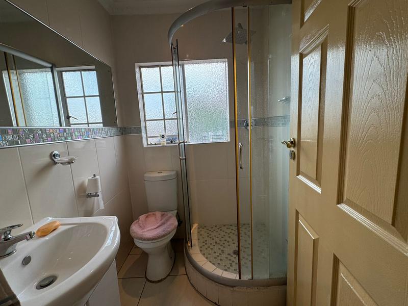 4 Bedroom Property for Sale in Albertsdal Gauteng