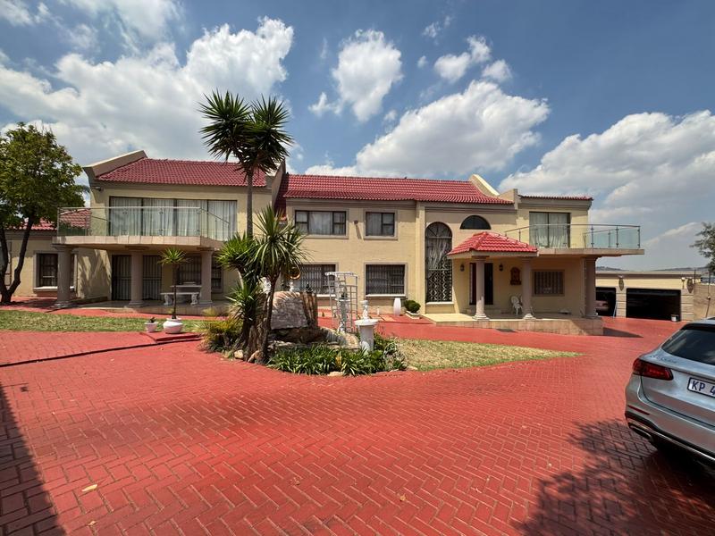 4 Bedroom Property for Sale in Albertsdal Gauteng