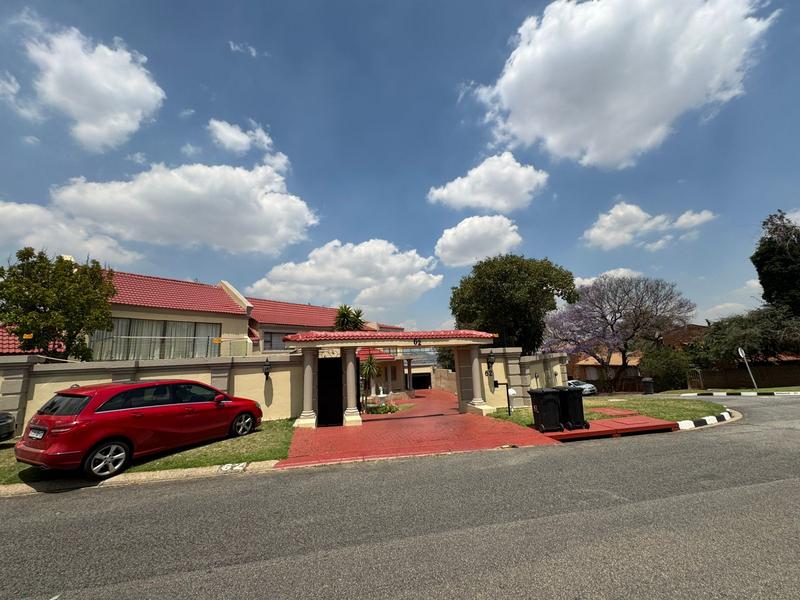 4 Bedroom Property for Sale in Albertsdal Gauteng