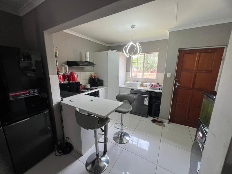 3 Bedroom Property for Sale in Noordwyk Gauteng