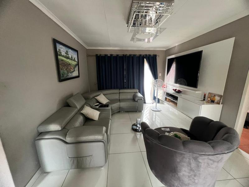 3 Bedroom Property for Sale in Noordwyk Gauteng