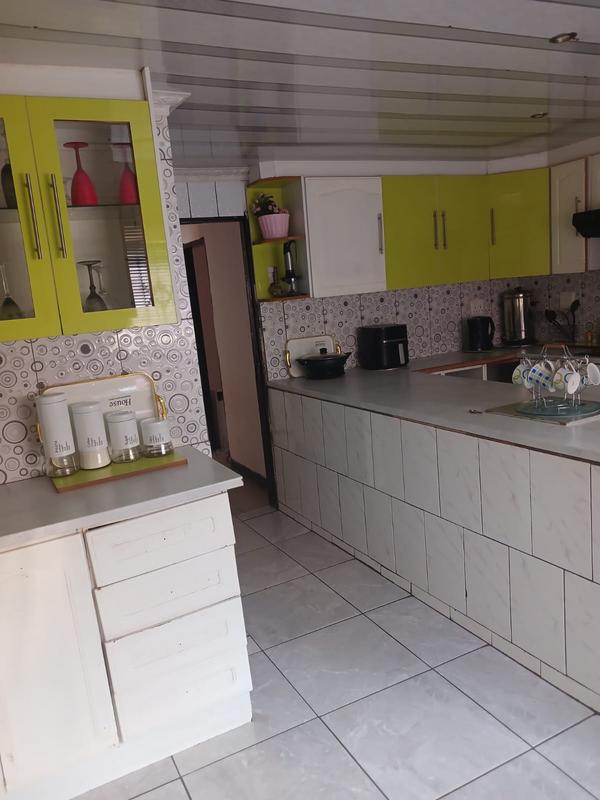 6 Bedroom Property for Sale in Orange Farm Gauteng