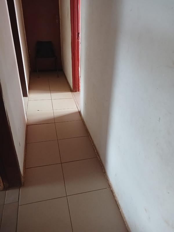 6 Bedroom Property for Sale in Orange Farm Gauteng