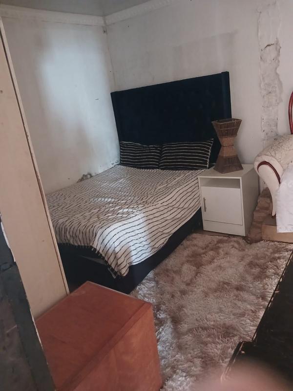 6 Bedroom Property for Sale in Orange Farm Gauteng