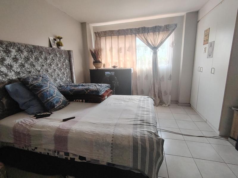 3 Bedroom Property for Sale in Die Hoewes Gauteng