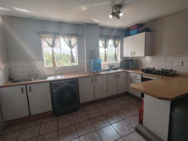 3 Bedroom Property for Sale in Die Hoewes Gauteng