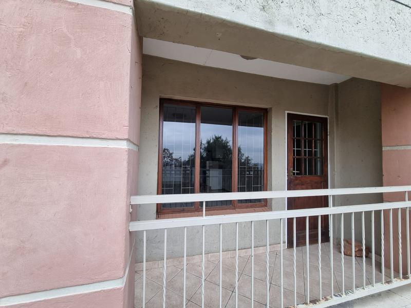 3 Bedroom Property for Sale in Constantia Kloof Gauteng