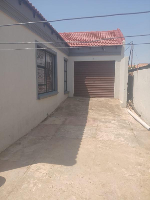 3 Bedroom Property for Sale in Soshanguve T Gauteng