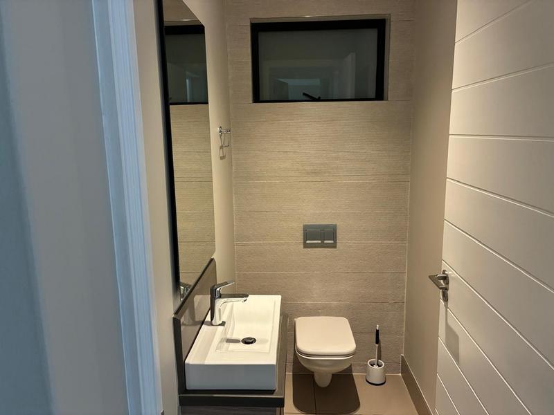 To Let 4 Bedroom Property for Rent in Waterkloof Ridge Gauteng