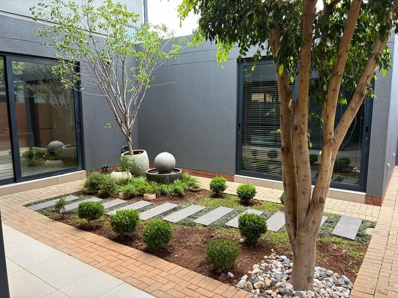 To Let 4 Bedroom Property for Rent in Waterkloof Ridge Gauteng