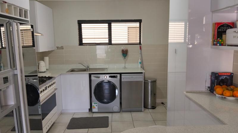 To Let 2 Bedroom Property for Rent in Linbro Park Gauteng