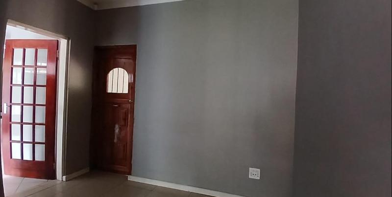 4 Bedroom Property for Sale in Brackendowns Gauteng