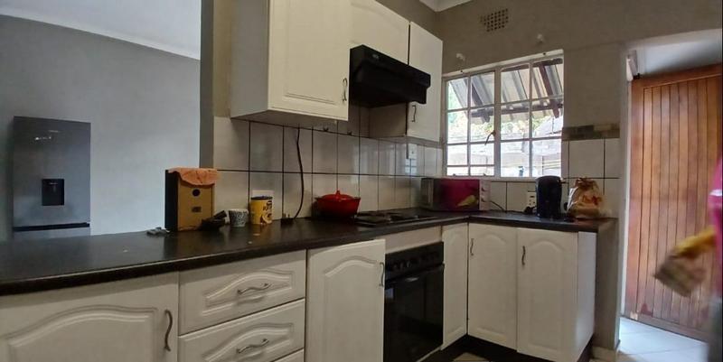 4 Bedroom Property for Sale in Brackendowns Gauteng