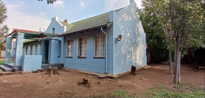 4 Bedroom Property for Sale in Brackendowns Gauteng