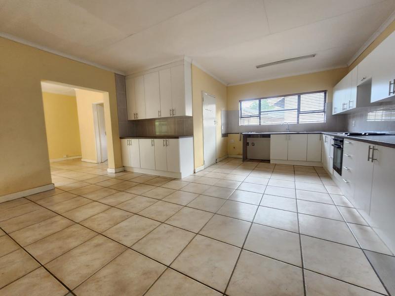 4 Bedroom Property for Sale in Brackenhurst Gauteng