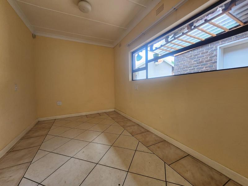 4 Bedroom Property for Sale in Brackenhurst Gauteng