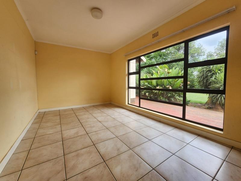 4 Bedroom Property for Sale in Brackenhurst Gauteng