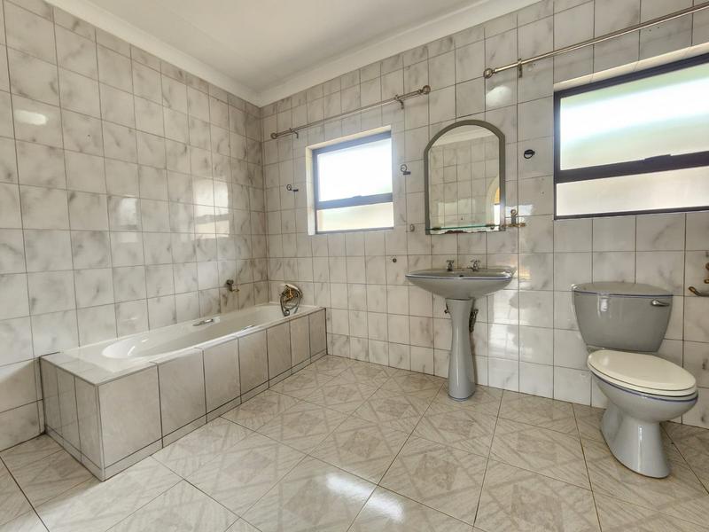 4 Bedroom Property for Sale in Brackenhurst Gauteng