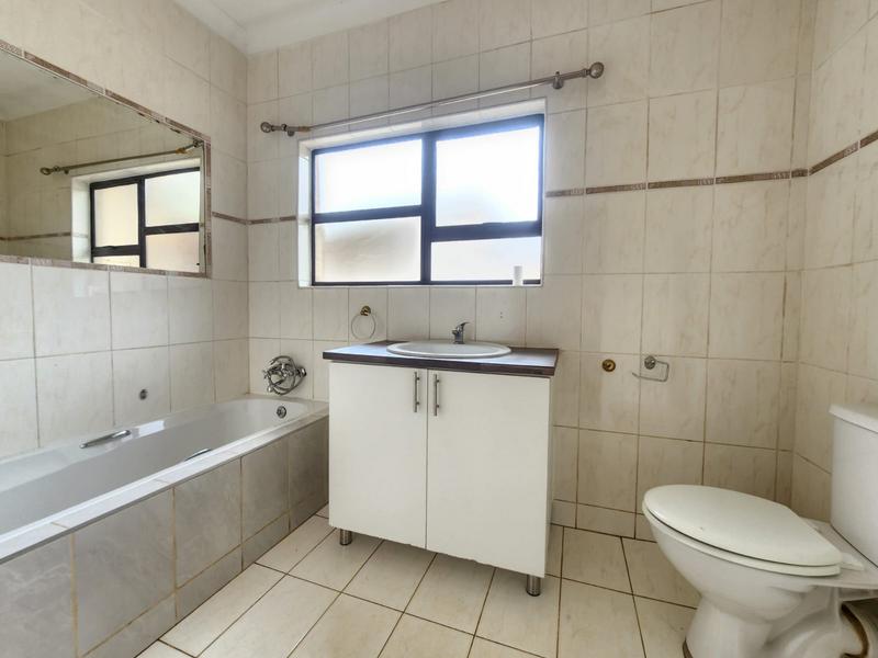 4 Bedroom Property for Sale in Brackenhurst Gauteng