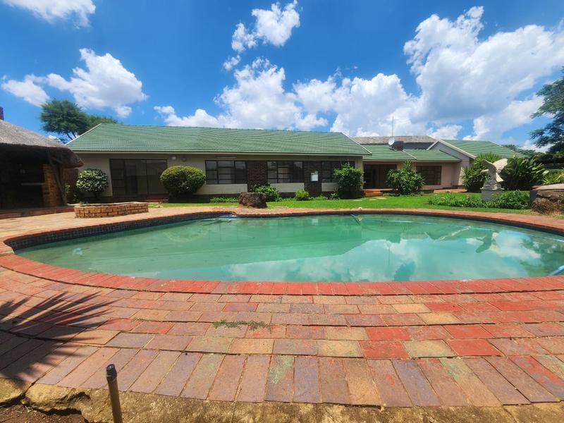 4 Bedroom Property for Sale in Brackenhurst Gauteng