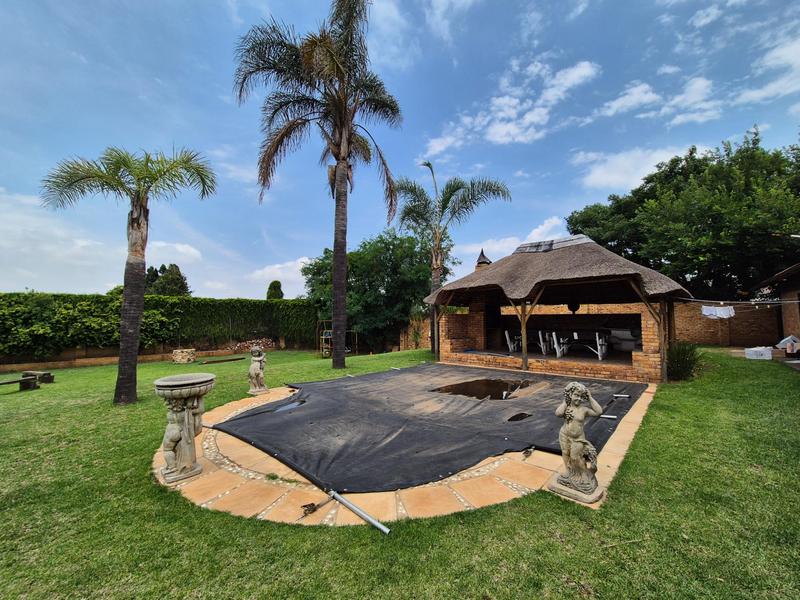 9 Bedroom Property for Sale in Lambton Gauteng
