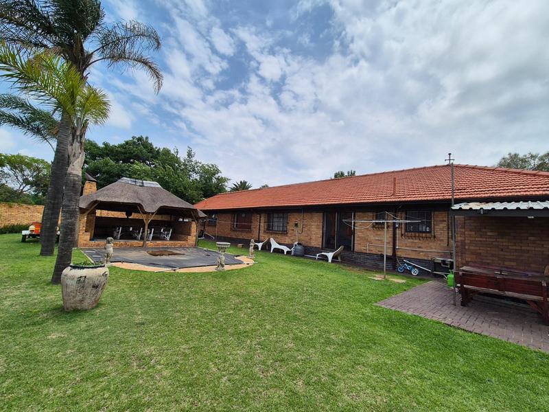 9 Bedroom Property for Sale in Lambton Gauteng