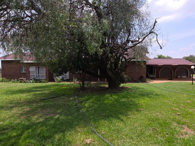 Commercial Property for Sale in Nelsonia Gauteng