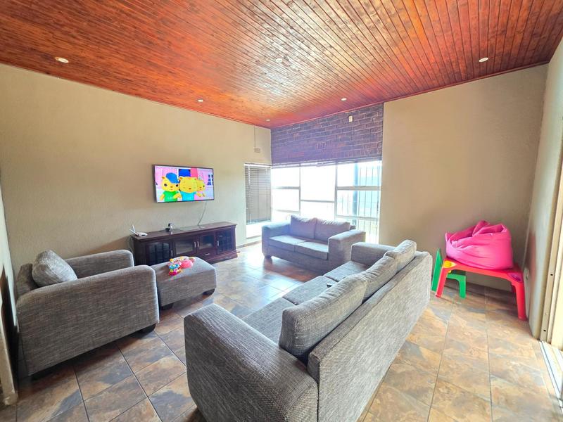 Commercial Property for Sale in Nelsonia Gauteng