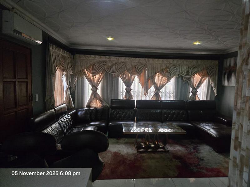 3 Bedroom Property for Sale in Clayville Gauteng