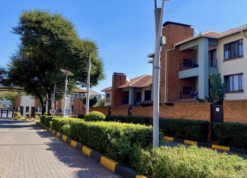 To Let 2 Bedroom Property for Rent in Greenstone Hill Gauteng