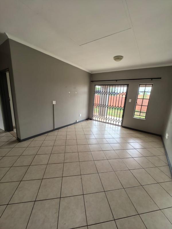 3 Bedroom Property for Sale in Monavoni Gauteng