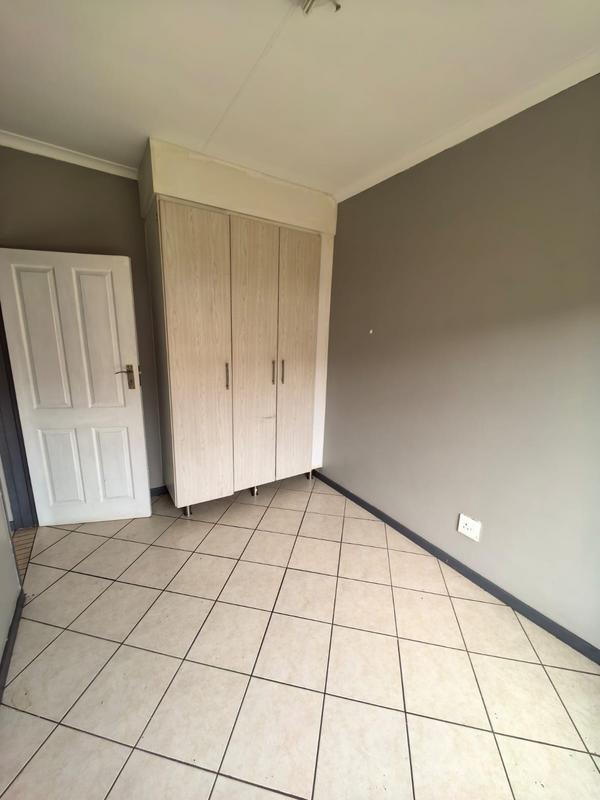 3 Bedroom Property for Sale in Monavoni Gauteng