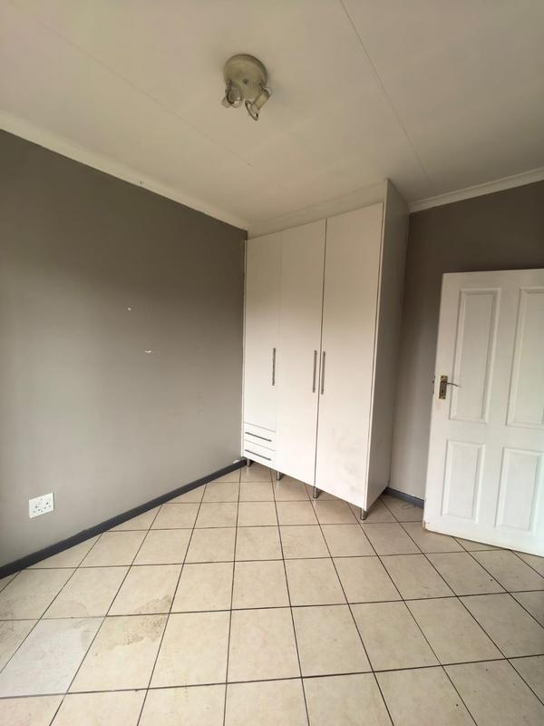3 Bedroom Property for Sale in Monavoni Gauteng