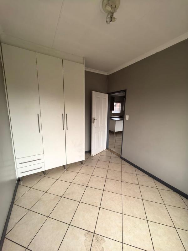 3 Bedroom Property for Sale in Monavoni Gauteng