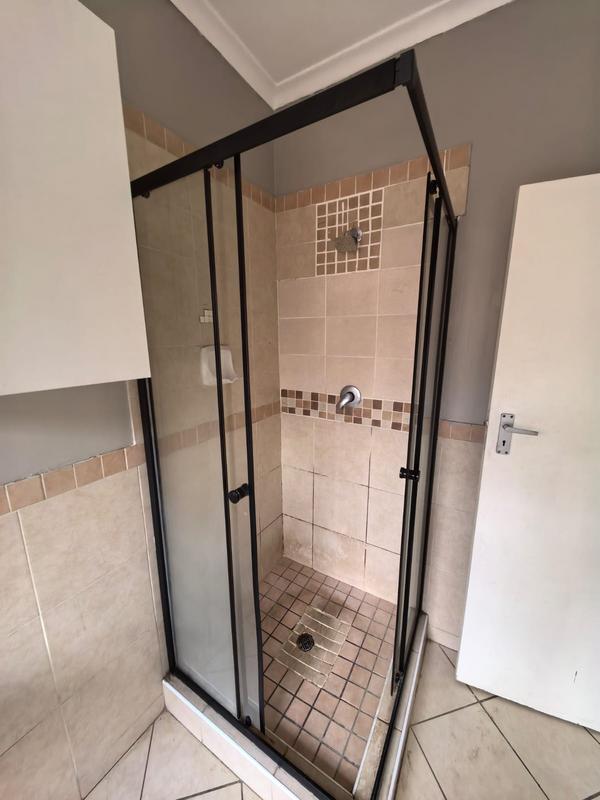 3 Bedroom Property for Sale in Monavoni Gauteng