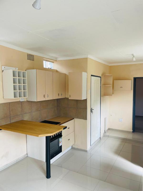 To Let 2 Bedroom Property for Rent in Wychwood Gauteng