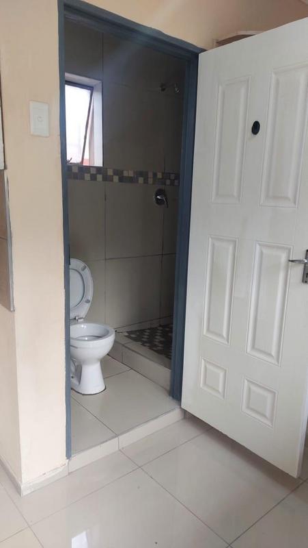 To Let 2 Bedroom Property for Rent in Wychwood Gauteng