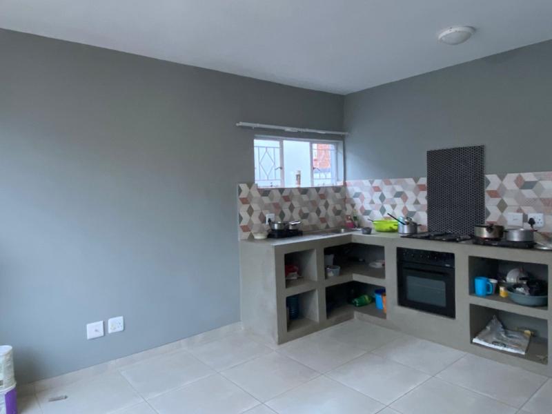 To Let 2 Bedroom Property for Rent in Malvern East Gauteng