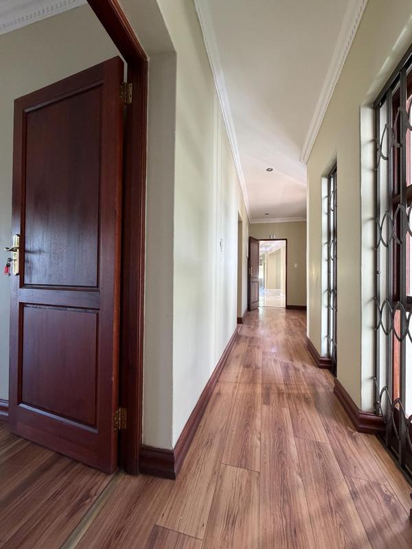 To Let 5 Bedroom Property for Rent in Waterkloof Ridge Gauteng