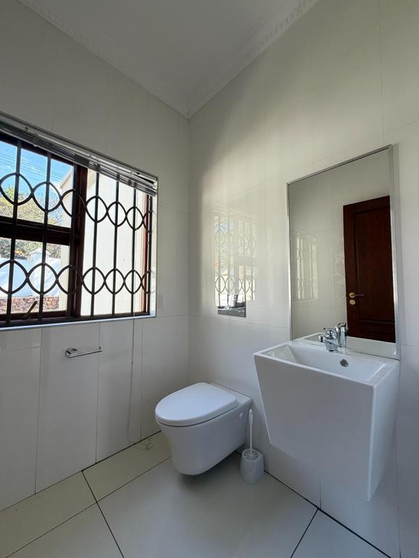 To Let 5 Bedroom Property for Rent in Waterkloof Ridge Gauteng