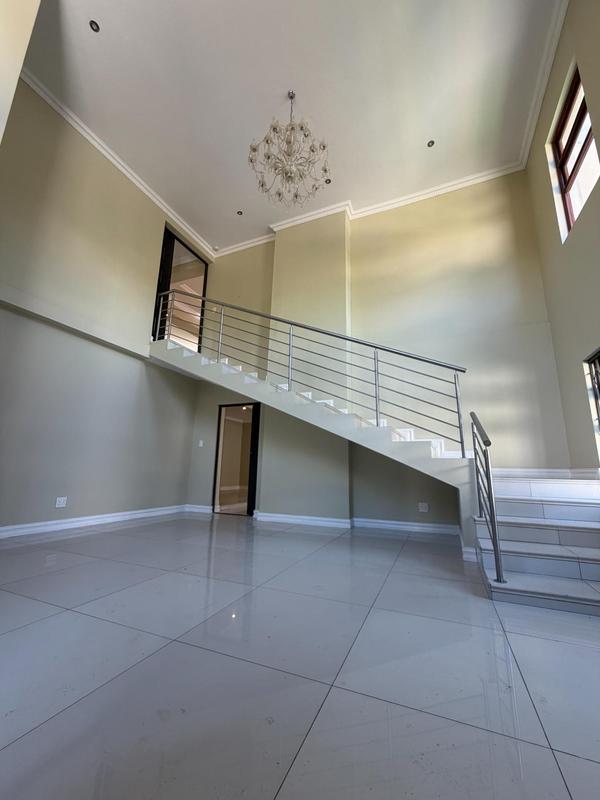 To Let 5 Bedroom Property for Rent in Waterkloof Ridge Gauteng