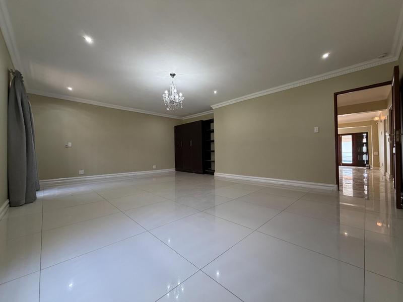 To Let 5 Bedroom Property for Rent in Waterkloof Ridge Gauteng
